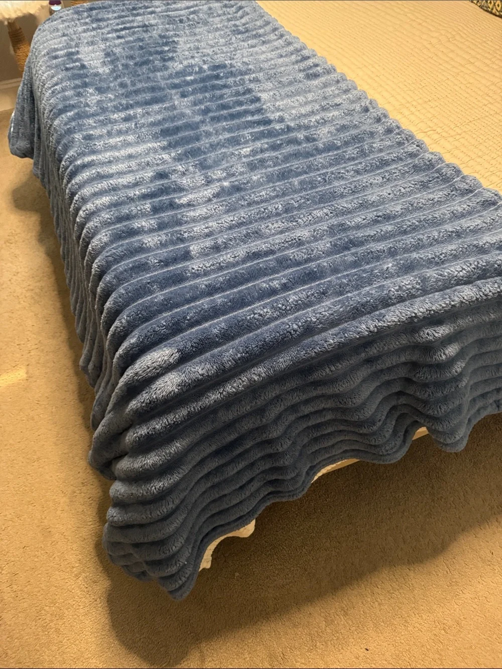 The Fleece Blanket Plush Ribbed Throw Blanket in Blue - Soft Home Bedding